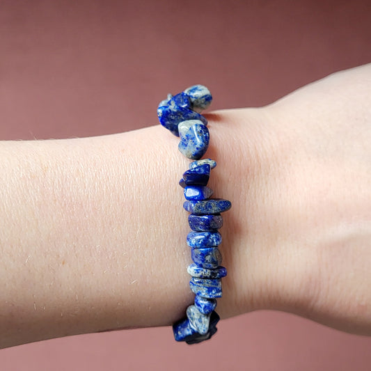 Lapis Lazuli ædelsten chips armbånd